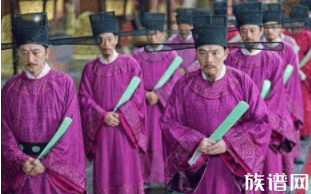 中举后被族长从族谱中除名，却不想救了自己一命！