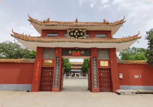 偃师段湾段氏祠堂举办祭典礼仪式