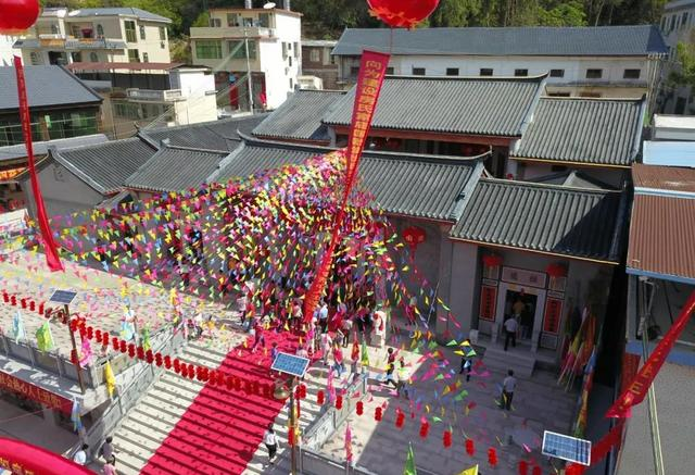 广东银江房氏家庙国器堂举行重光进主典礼