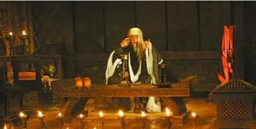 古代有两人曾用过七星续命灯，诸葛亮失败了，他成功了！