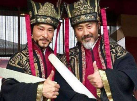 司马家取代曹魏，并非是靠忍和无耻，主要是遇到猪一样的曹氏宗亲。