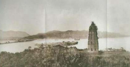 以前的雷峰塔跟现在的有什么区别，难道是照片搞得鬼