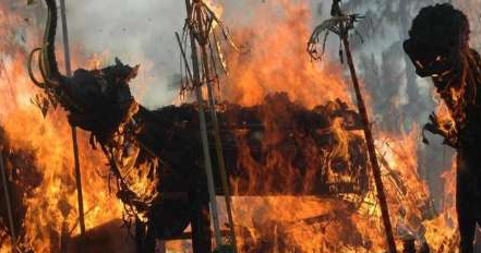 古代战场处理尸体的四种方法，最后一种令人难以接受啊