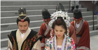 宋太祖灭蜀，俘获一位美女，此女做了一首诗流传千古