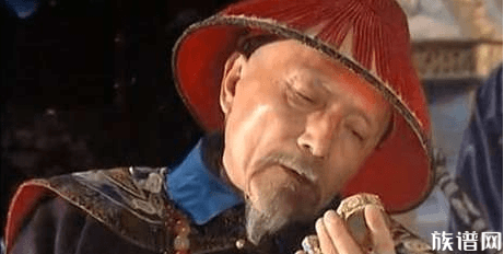 与鳌拜等三人同为辅政大臣的遏必隆是怎么死的？和庆复是什么关系？