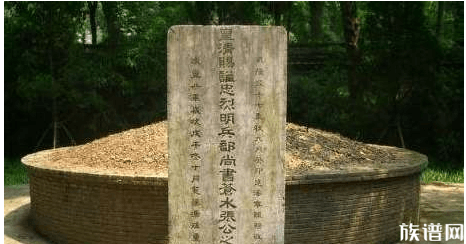 明亡后此人坚持抗清20年，拒绝向满清下跪，宁死不屈