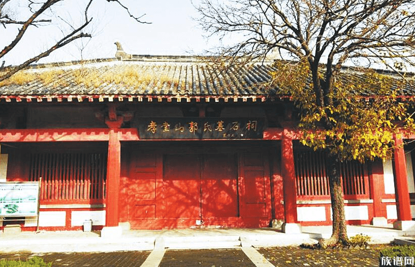 中国现存最早的石刻石柱房屋建筑--孝堂山石祠，你知道它吗？