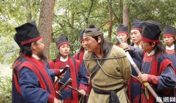 初中女生将入室窃贼拽到监控下露脸古代对盗贼的惩罚是什么样的