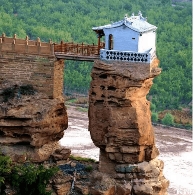 盘点中国最险寺庙,当真鬼斧神工,最后一座几乎无人登顶