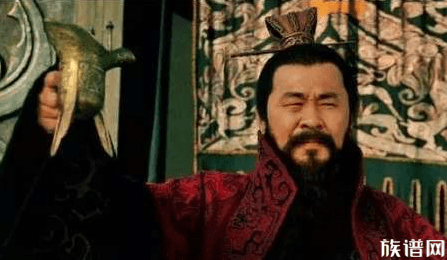 此人用4个字毁掉了汉朝400多年的基业，让我们来看看吧