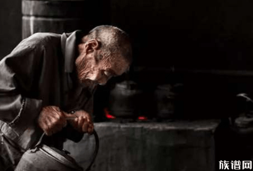 原来的一个二百五竟然是这些人，长知识了