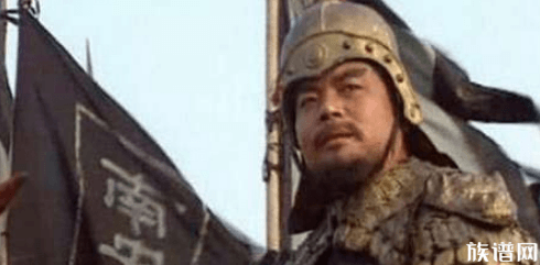 庞德被关羽所擒，奈何劝降无果被关羽所杀，其儿子尽灭关羽后代。