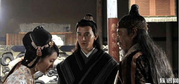 李世民本来想立啊和个人为太子，却被诸良遂夺下佩刀交给李治