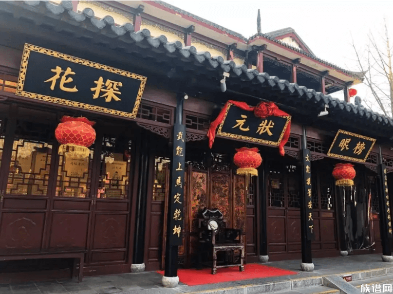 “十佳学生”到“直博延毕”,浙大送外卖博士生,古代对学历到底有多重视?