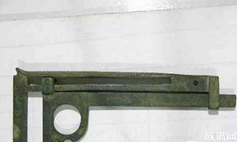 王莽为什么被称为“穿越皇帝”？看看他在位16年都做过什么，不得不信啊