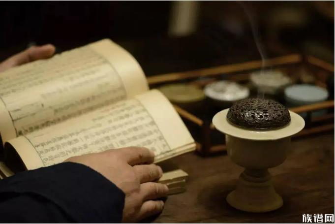 爸爸带不肯读书女儿烈日下挖藕,古人是怎样教育孩子读书的?