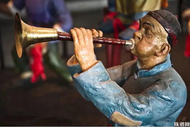 伴郎坐吹唢呐大爷中间连听2小时,古代什么时候有唢呐的?