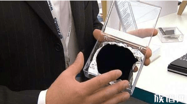 比碳还要黑的东西是什么？那就是世界上最黑的物质Vantablack碳纳米管