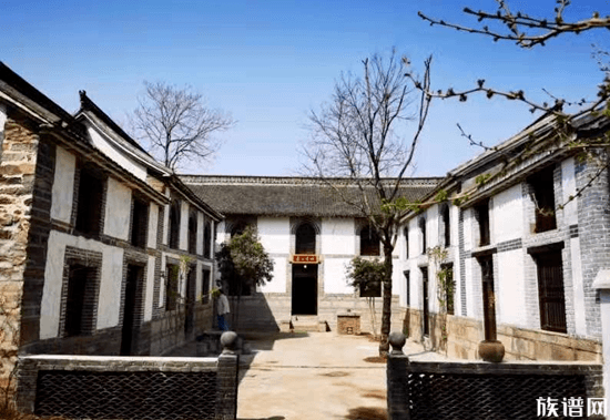 河南辉县荣氏宗祠建成开启