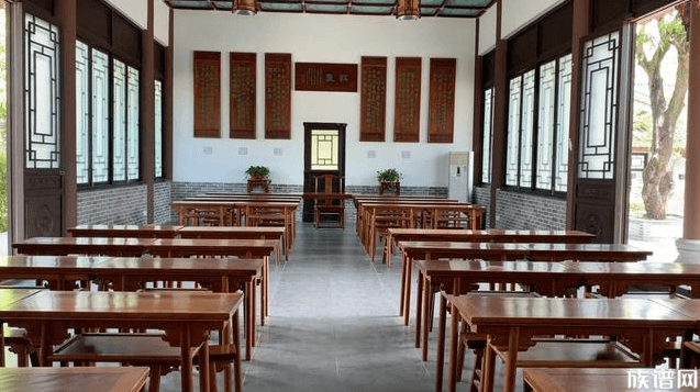 男孩暑假送外卖挣17350元交学费，古代读书怎么交学费？