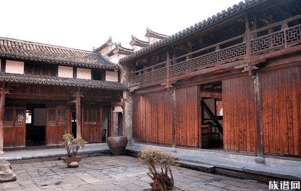 租客辞职要搬走被房东介绍工作,“房东”这一词汇有什么历史渊源?