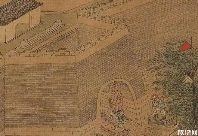 女子没戴头盔被数名交警拦停,古人需要遵守交通规则吗?