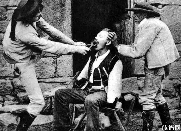 医生误判将女孩恒牙当乳牙拔掉,古人如何拔牙?