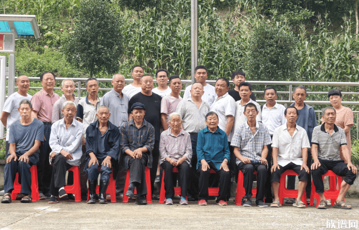 荷花记忆传,张氏再朔源,宗族立万代,张氏家谱编辑推进工作会议圆满召开