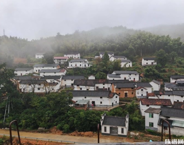 岱上村：群山环抱中的古韵新篇