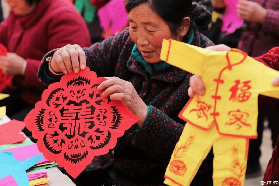 寒衣节烧包袱送纸船：藏着牵挂的地域习俗