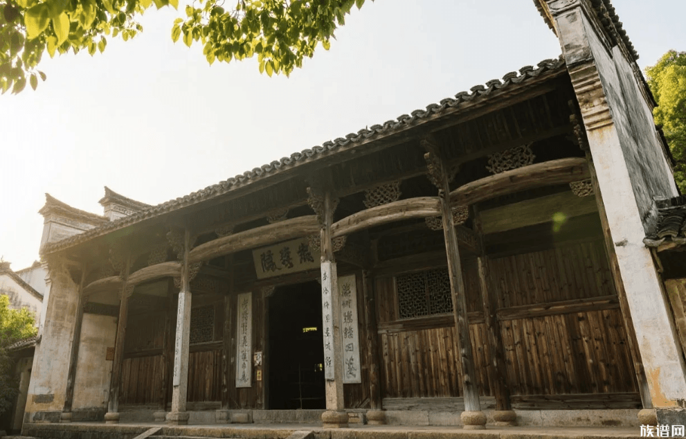 宁波姓氏风俗硬规矩：宗祠祭祖，辈分低的连座都没