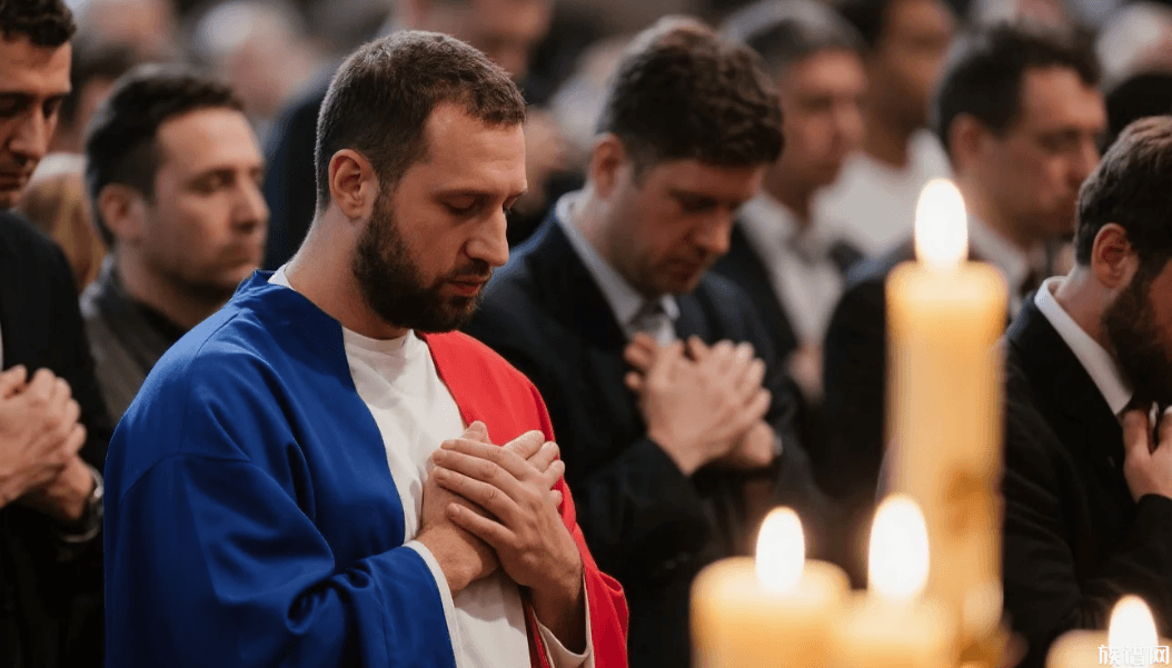 法国“逝者纪念日”教堂追思与家庭纪念的传统仪式