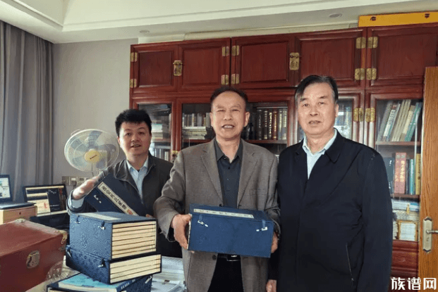 族谱网随行家谱文化研究会去余姚开展家谱征集走访