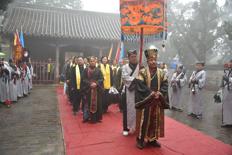 在孟氏宗亲联谊会的倡议下,今年是第三次冬至祭孟.