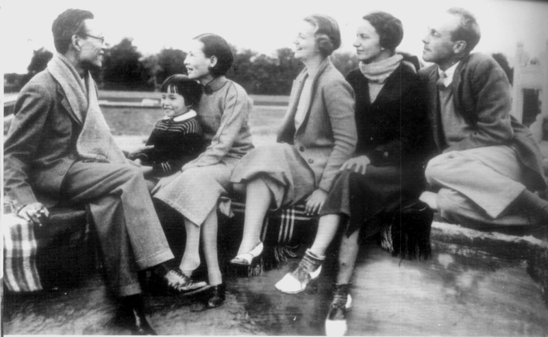 金岳霖衣着有特色：常年戴帽 进教室不脱