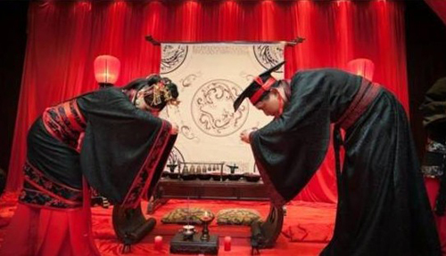 中国古今婚服演变史，不只有西方婚纱和凤冠霞披