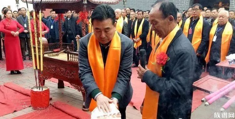 贺氏祠堂落成庆典暨贺氏祭祖大典在河南巩义东村举办