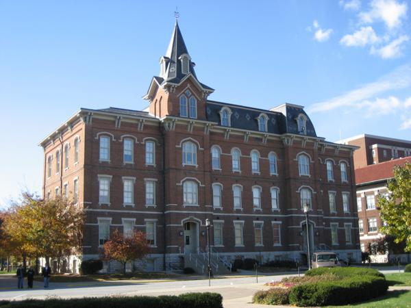 普渡大学