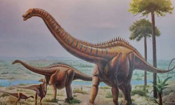 世界上最大的恐龙易碎双腔龙体长80米重220吨