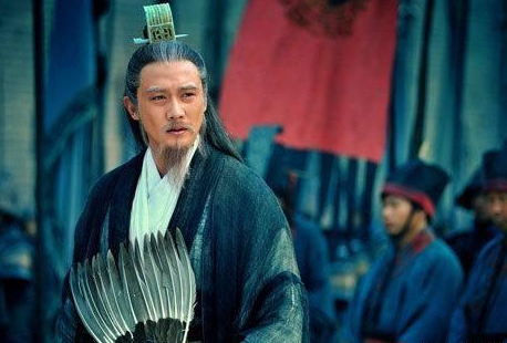 诸葛亮死后数十年刘禅为什么才愿意给他立庙？原因是什么