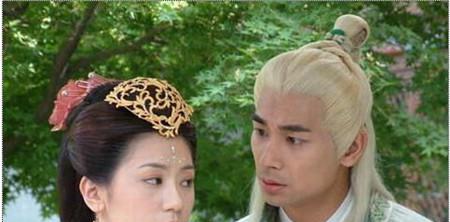 武则天和谁葬在一起？为什么要立下无字碑