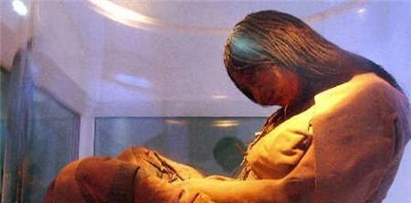 探索安第斯木乃伊：千年女尸肉体不腐的奥秘