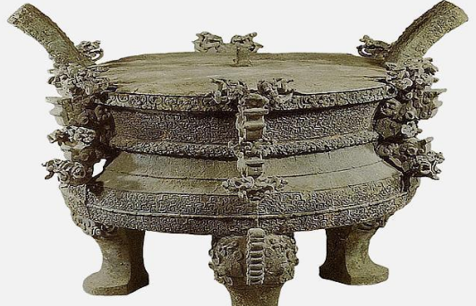 楚庄王三年不上朝，为什么还能称为一方霸主？