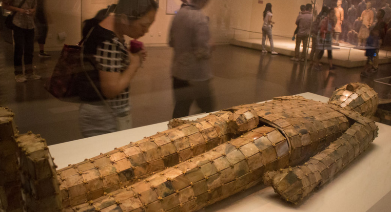 古代帝王为什么死后要穿金缕玉衣？是否与长生不老有关？