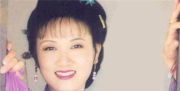 《康熙微服私访记》宜妃剧照