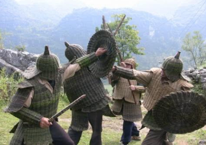 不少军团,例如曹操的青州军,马超的西凉军,东吴的丹阳军,刘备的白耳军