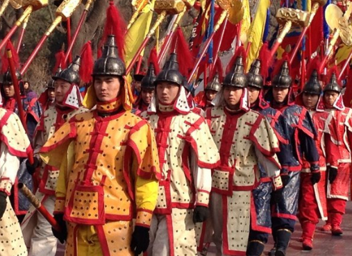 在中国的历史上的各个朝代,基本都有御林军,御林军一般都是为了保护