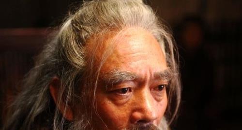 苏轼写《范增论》 分析如何在项羽手下安全辞职？