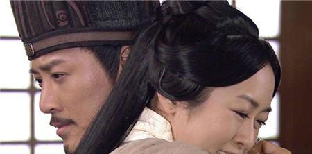 1509701457544309.jpg 黄月.jpg