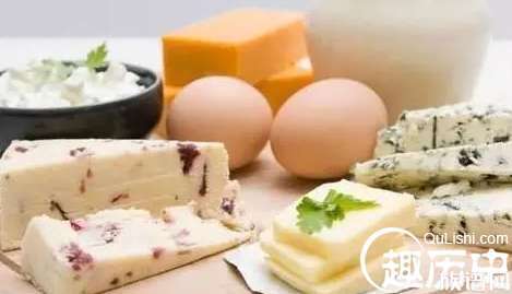 镜子中的你大概比真实长相要好看30%，不得不佩服人类的脑补功能